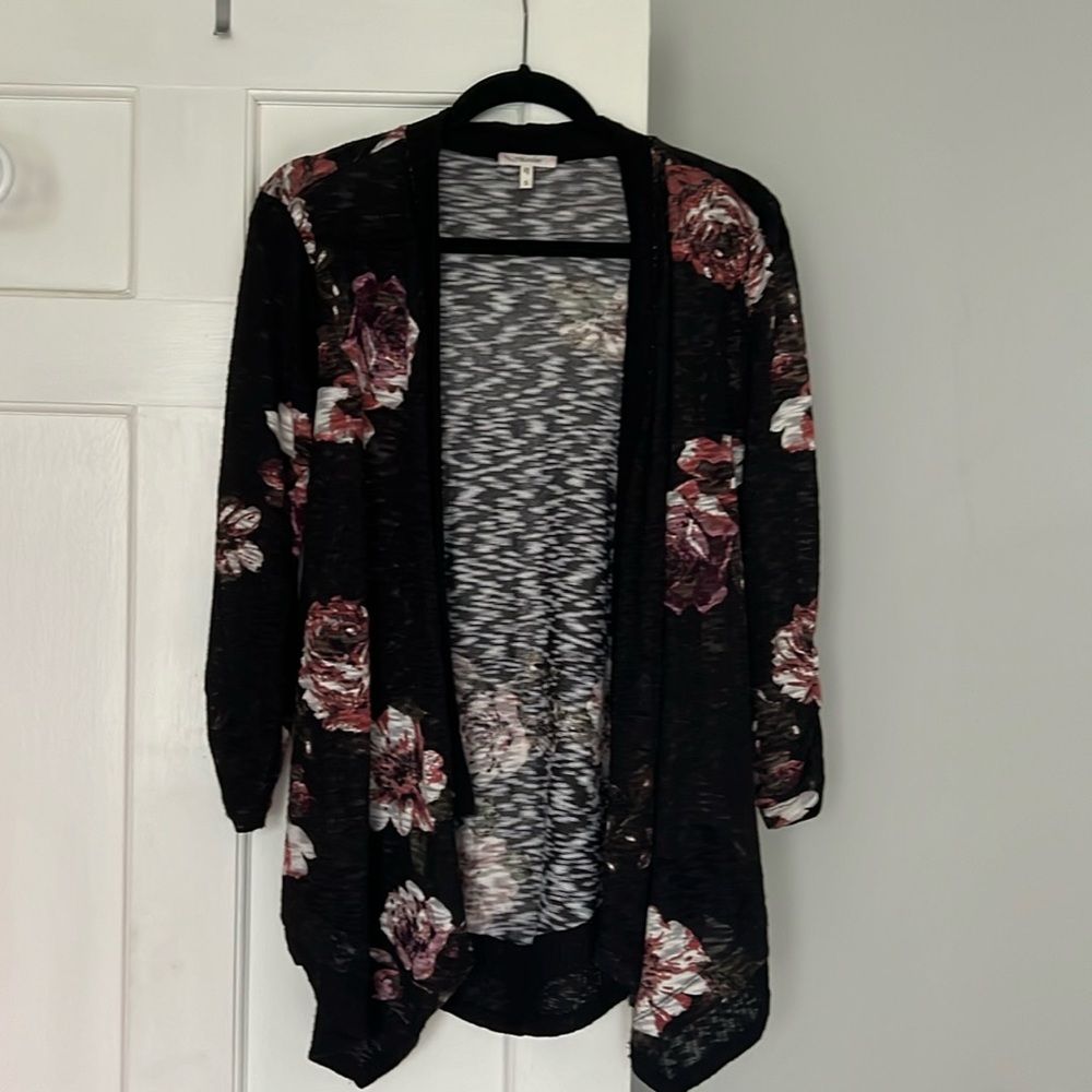 Maurice’s open front floral cardigan. Small